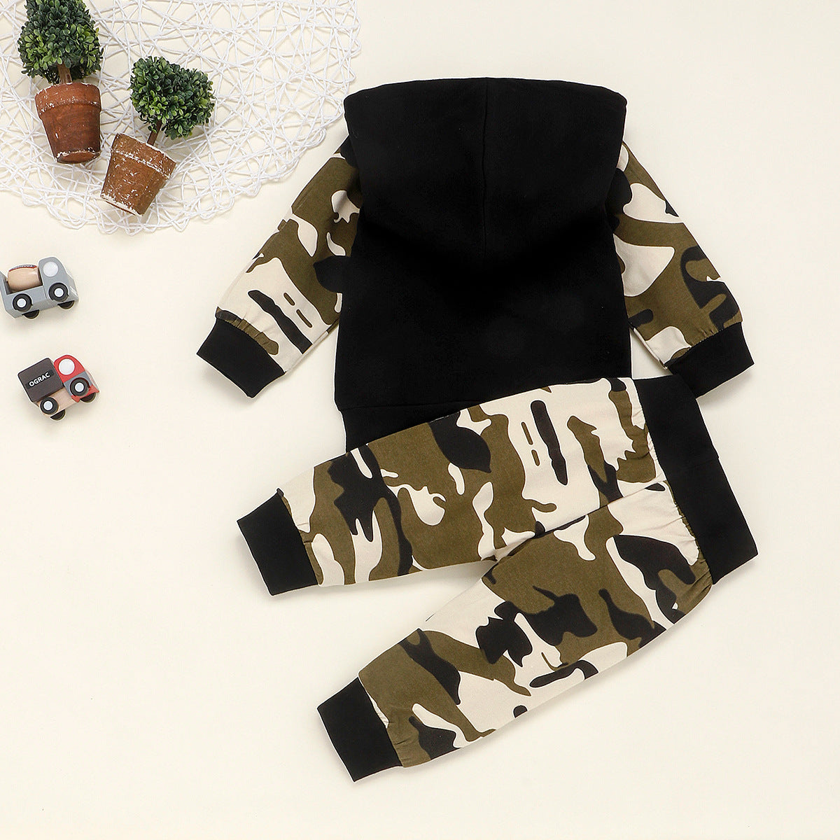 Baby Boy “Daddy’s Boy” 2Piece Camouflage Hoodie Sweatsuits $21.00