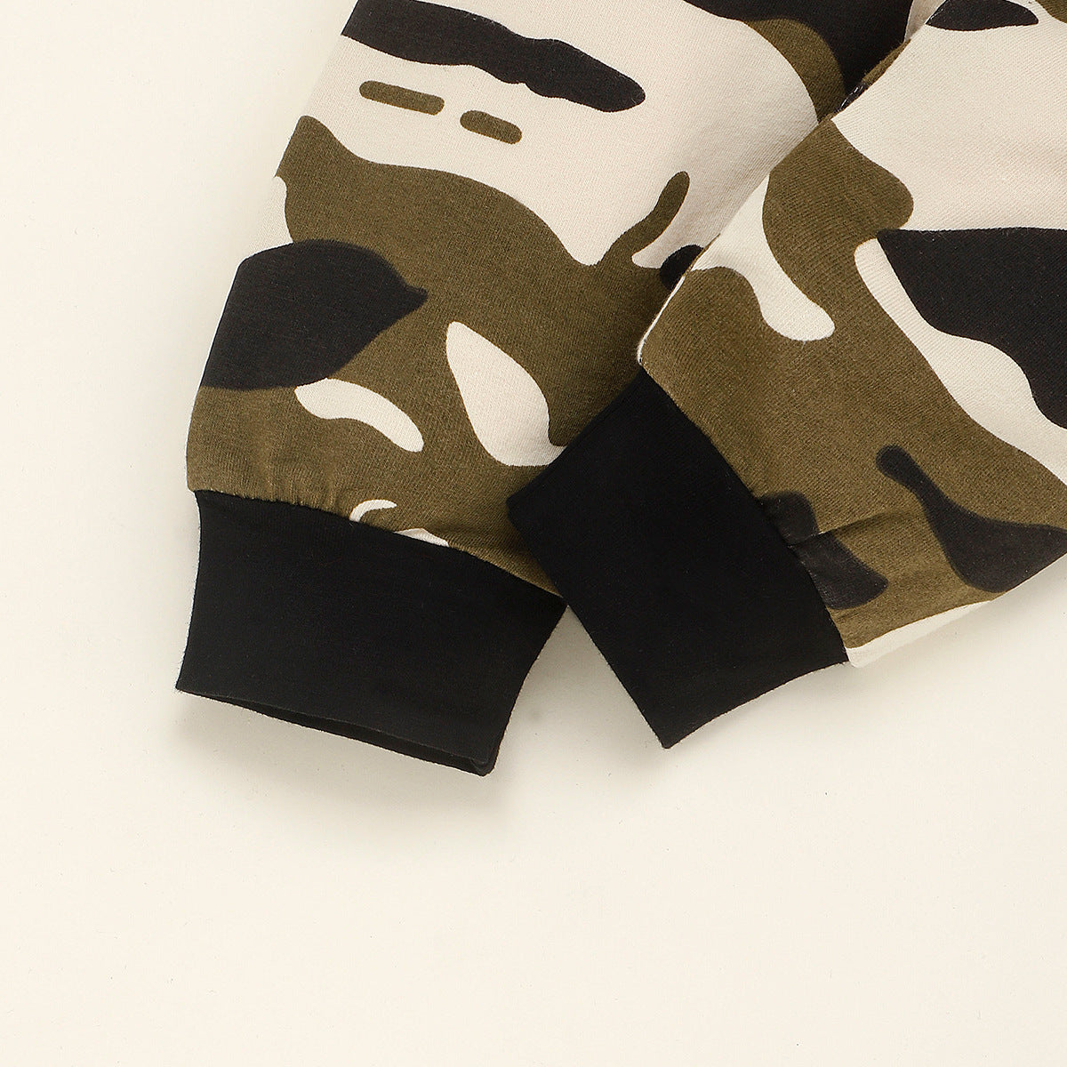 Baby Boy “Daddy’s Boy” 2Piece Camouflage Hoodie Sweatsuits $21.00